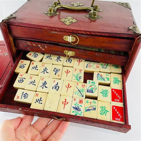 chinese mahjong sets.